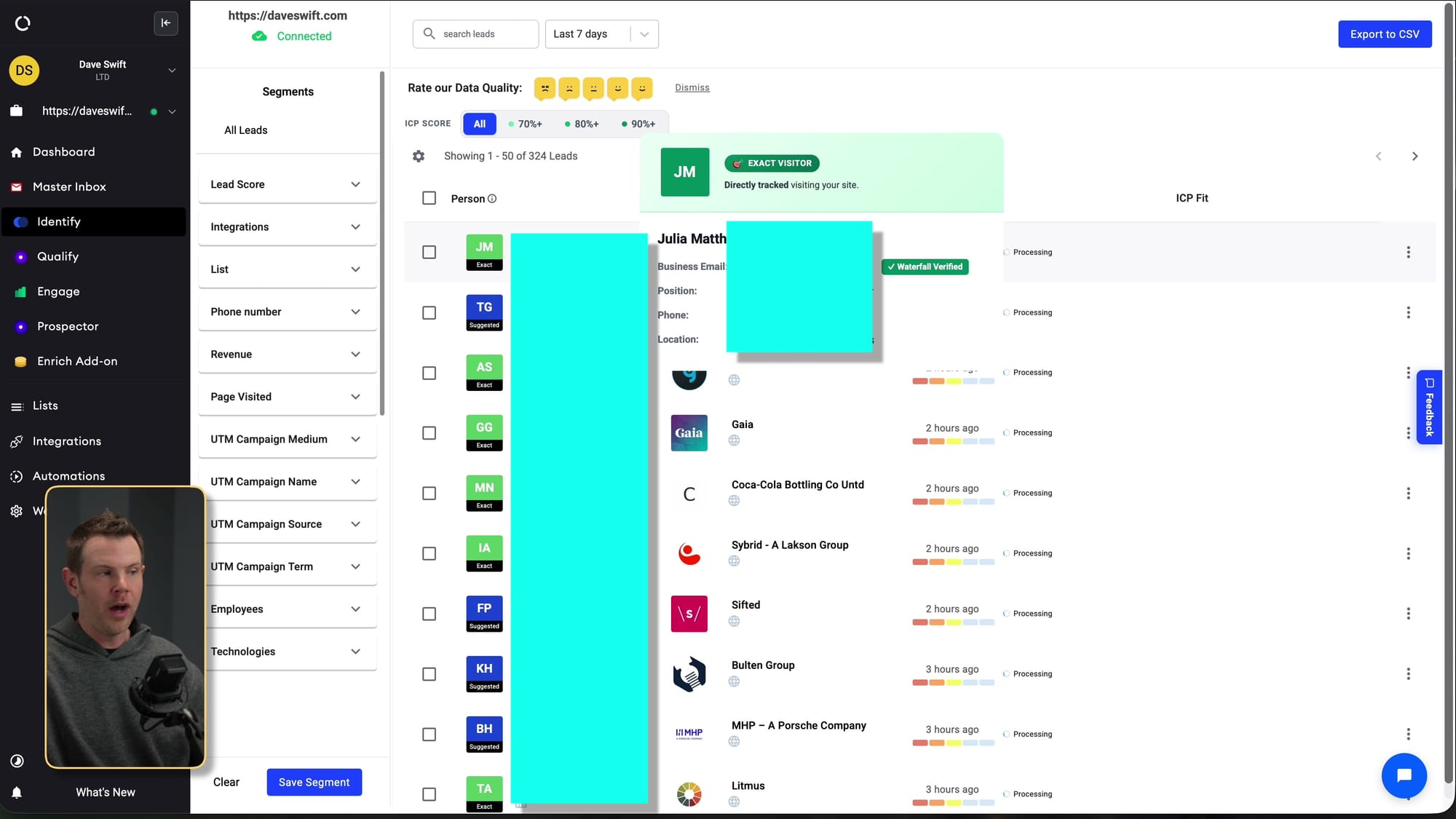 Screenshot: Visitor and company identification data is shown in the app; real lead details are redacted here for privacy.